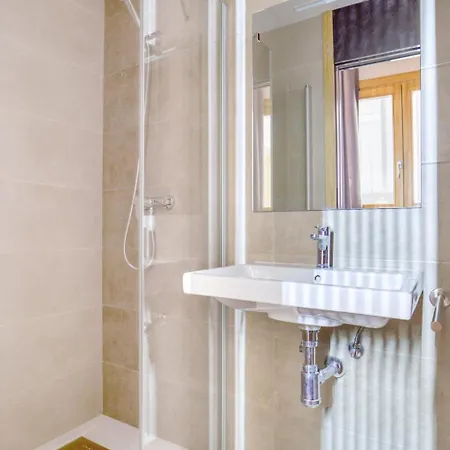 Renovated El Born 2br Nr Port Vell Bcn-59 Apartment *